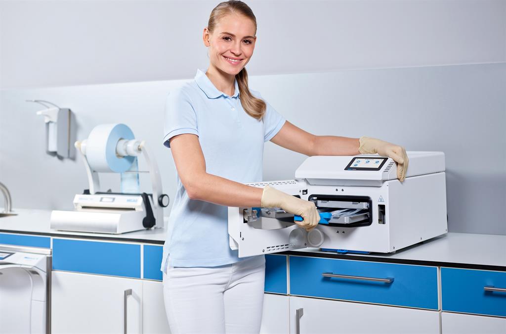 MELAG Vacuclave 305 Prime Line class B autoclave 5 l