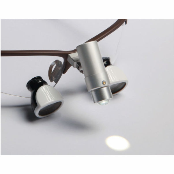 Orange Dental spot-on Cordfree wireless LED lighting system