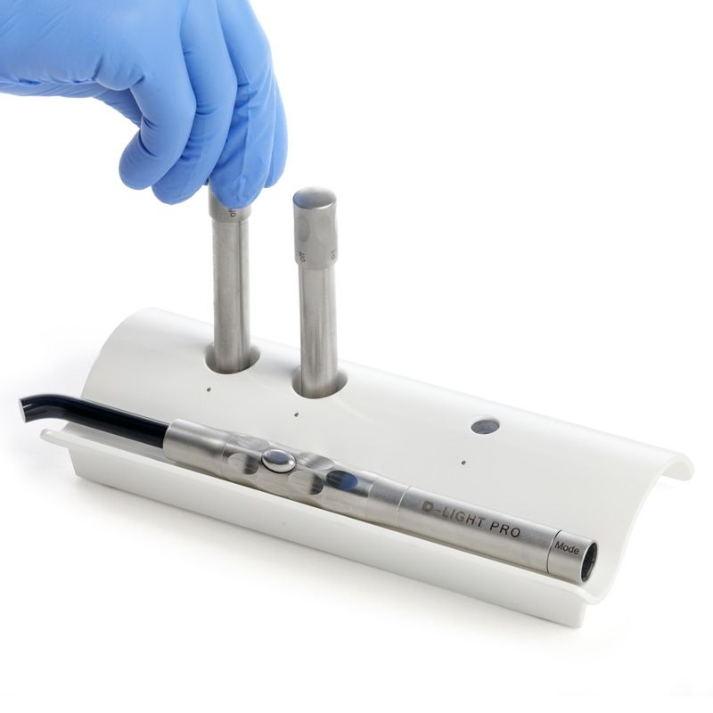 GC D-Light Pro dual-wavelength LED curing light
