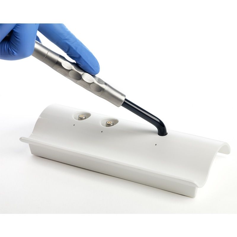 GC D-Light Pro dual-wavelength LED curing light