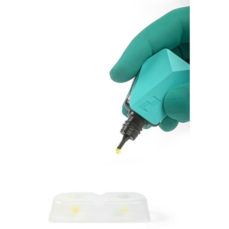 GC G2-BOND Universal two-bottle adhesive kit, 2 × 5 ml